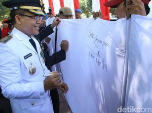 Dua Taman di Banyuwangi Dicanangkan Merdeka Sampah Plastik