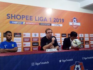 PSM Mengontrol Pertandingan, Persib Lambat Merespons
