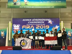 Tim Robotika ITS Sabet 14 Penghargaan Kompetisi Robot di Korea Selatan
