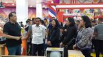 Momen Jokowi Ajak Jan Ethes ke Trans Studio Cibubur