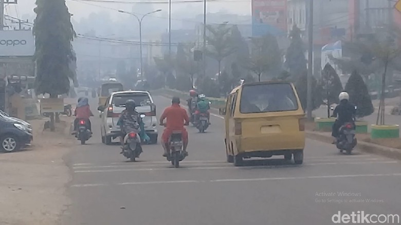 Sempat Berkurang, Kabut Asap di Kota Jambi Kembali Pekat Sempat Berkurang, Kabut Asap di Kota Jambi Kembali Pekat