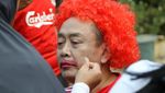 Meriah! Lomba Istri Make Up Suami Malah Jadinya Badut Cantik