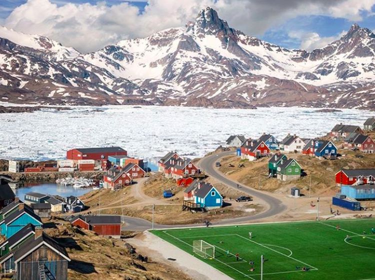Pesona Greenland, Pulau yang Disinari Matahari 2 Bulan