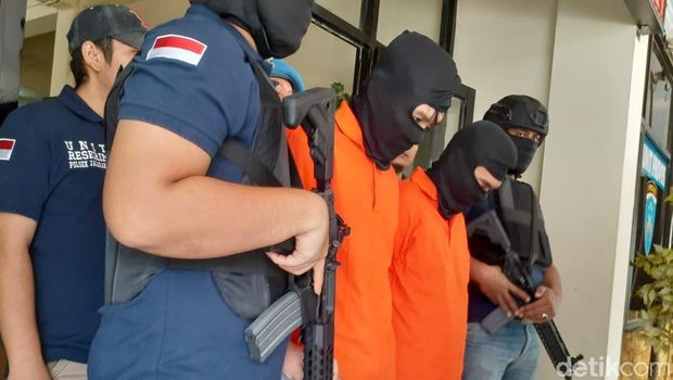 Komplotan Pencuri Modus Ngaku Anggota Polri Ditangkap di Jaksel