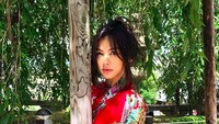 Adinda Bakrie merupakan sepupu Ardi Bakrie. Hot mom dan sosialita ini suka traveling lho (adindabakrie/Instagram)