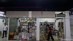 Surga Tersembunyi Pecinta Buku di Pasar Kenari