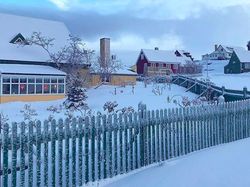 Pesona Greenland, Pulau yang Disinari Matahari 2 Bulan