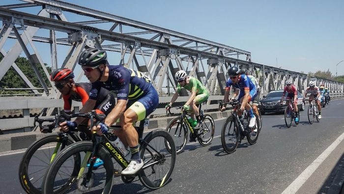 Tour de Indonesia 2019 resmi dibuka hari ini (ANTARA FOTO/Mohammad Ayudha) Tour de Indonesia 2019 resmi dibuka hari ini (ANTARA FOTO/Mohammad Ayudha)