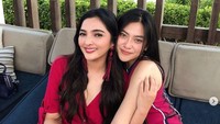 Hal itu muncul usai dirinya menuliskan caption panjang soal pengalamannya kala pamit usai 3 tahun bekerja kepada Anang dan Ashanty. Dok. Instagram/resiahlim