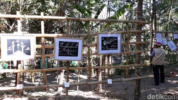 Warga Onggopatran Gelar Pameran Seni Rupa di Pinggir Sungai