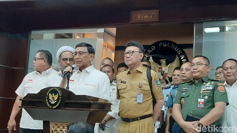 Pemerintah Sesalkan Pelecehan Merah Putih di Jatim dan Provokasi Rusuh di Papua Pemerintah Sesalkan Pelecehan Merah Putih di Jatim dan Provokasi Rusuh di Papua