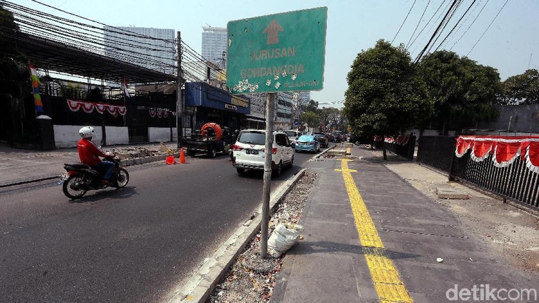 Revitalisasi Trotoar di DKI, Ini Lokasi yang Jadi Fokus Bina Marga Revitalisasi Trotoar di DKI, Ini Lokasi yang Jadi Fokus Bina Marga