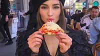 Menikmati kelezatan pizza Italia di Milan (oliviaculpo/Instagram)  