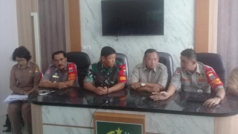 Jambi Diselimuti Kabut Asap Kiriman, Pemkab Muba Minta Maaf Jambi Diselimuti Kabut Asap Kiriman, Pemkab Muba Minta Maaf