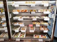 Setelah 12 Tahun, Muslim Ini Baru Tahu Sandwich Favoritnya Tak Halal