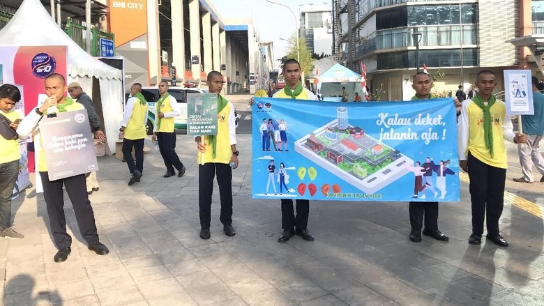 Kampanye di Jalan, BPTJ Ajak Pengendara Beralih ke Angkutan Umum Kampanye di Jalan, BPTJ Ajak Pengendara Beralih ke Angkutan Umum