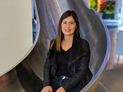 Mengintip Keseharian Si Cantik Bos Google Keturunan Indonesia