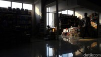 Beragam promosi pun dilakukan agar para pengunjung tertarik untuk berburu buku di Pasar Kenari. Selain untuk mendongkrak jumlah pengunjung, hal itu dilakukan agar dapat meningkatkan minat baca di masyarakat, khususnya di ibu kota.