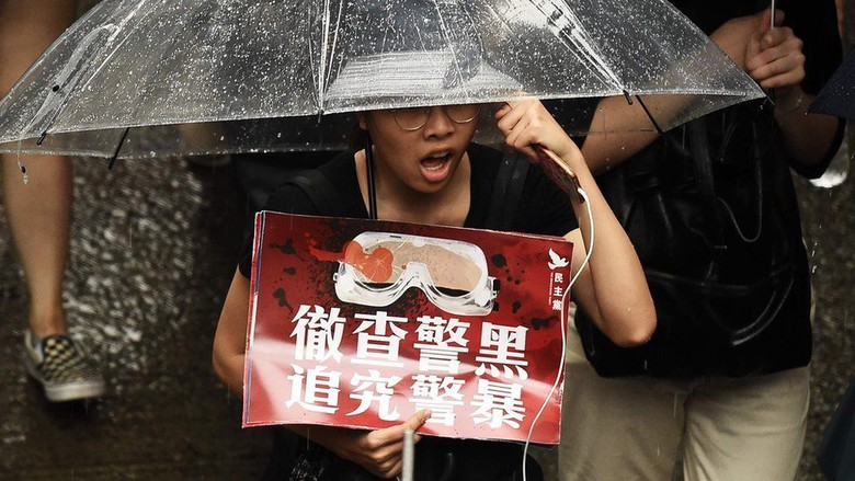 Lebih dari 100 Ribu Warga Hong Kong Berdemo di Tengah Peringatan Keras China Lebih dari 100 Ribu Warga Hong Kong Berdemo di Tengah Peringatan Keras China