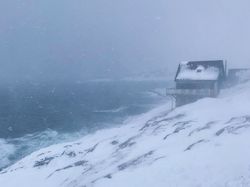 Pesona Greenland, Pulau yang Disinari Matahari 2 Bulan