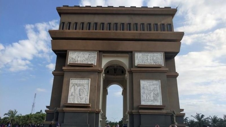 Simpang Lima Gumul Simpang Lima Gumul