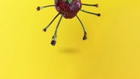 Food artist @mundane_matters membuat karya dengan mengedit gambar makanan menjadi bergerak. Seperti pada karyanya yang ini. Tumpukan buah straberry yang dibuat seperti semut yang sedang melambarkan tangan. Foto: Istimewa