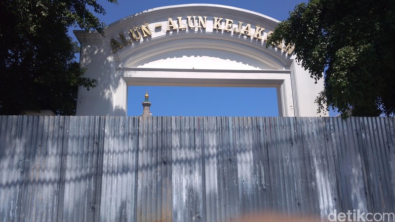Target Desember Selesai, Revitalisasi Alun-alun Cirebon Dimulai Target Desember Selesai, Revitalisasi Alun-alun Cirebon Dimulai