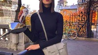 Ini liburannya saat berada di Paris, Perancis (oliviaculpo/Instagram)  