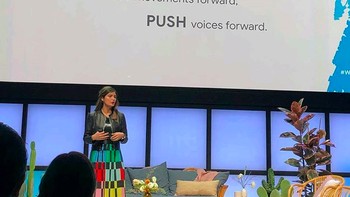 Sebagai bos Google Assistant, dia sering tampil sebagai pembicara di banyak event. Tim saya adalah yang memikirkan hal-hal apa yang bisa dilakukan Google Assistan, katanya. Foto: Instagram