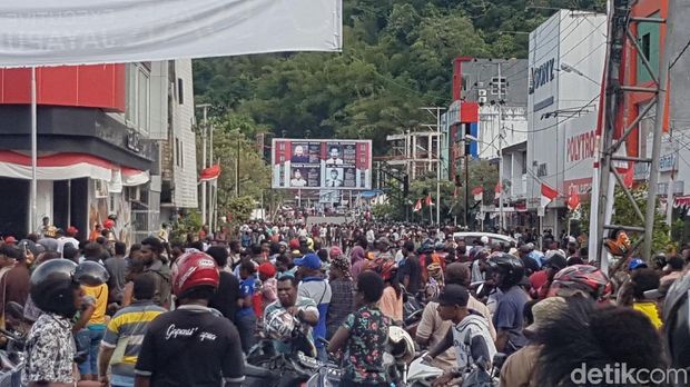 Massa Berdemo, Kompleks Pertokoan di Jayapura Papua Tutup