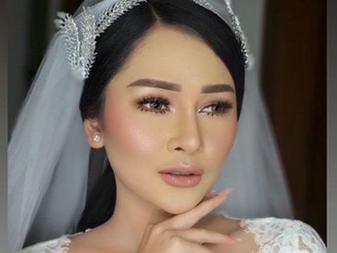 Kabar Mutia Ayu Pindah Agama