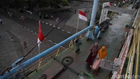 Kini, para pengunjung bisa naik ke atas kapal dan saat ini area sekitarnya sudah dilengkapi 2 menara, sebuah monumen, jalan setapak, dan air mancur.