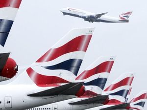 Warga Inggris Bakal Dilarang Masuk Uni Eropa Setelah 1 Januari?