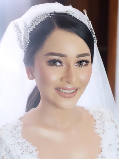 Foto Mutia Ayu ini ditayangkan atas seizin makeup artist Andruw Spun (Foto: dok. Pribadi Andrew Spun) Foto Mutia Ayu ini ditayangkan atas seizin makeup artist Andruw Spun (Foto: dok. Pribadi Andrew Spun)