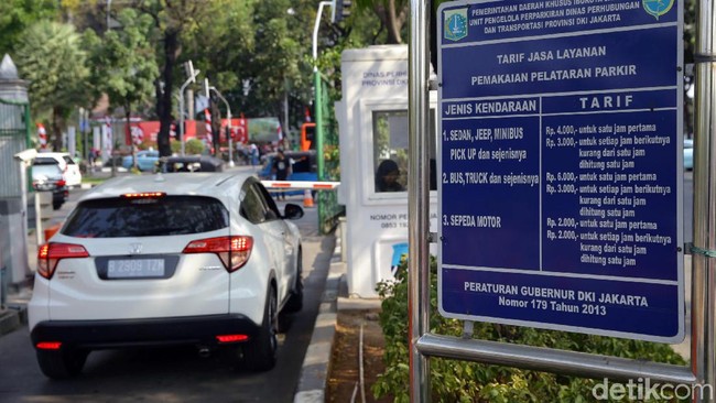 Kencangkan Ikat Pinggang! Ini Sederet Tarif yang Bakal Naik