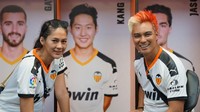 Keduanya bahkan sempat diundang untuk berkunjung ke Mestalla, kandang Valencia. Dok. Pribadi