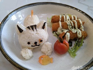 Lucunya Butter Rice Kucing dan Pizza Cheese Lovers yang Nagih