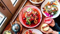  Speedos menyajikan makanan paling Instagrammable yang pernah ada. Semuanya dipadu dengan aenka buah, sayur, hingga edible flowers yang penuh warna. Foto: Instagram @speedoscafe/Istimewa