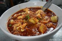 Huahh! Pedasnya Seblak di 5 Tempat Ini Bikin Lidah Terbakar