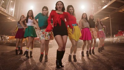 Netizen Ramaikan Video Dada atau Paha Mutia Ayu
