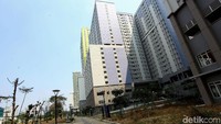 Wisma Atlet Kemayoran rampung dibangun pada awal 2018. Pembangunannya memakan waktu dua tahun, sejak peletakan batu pertama pada Maret 2016 hingga selesai 100% pada Februari 2018. 