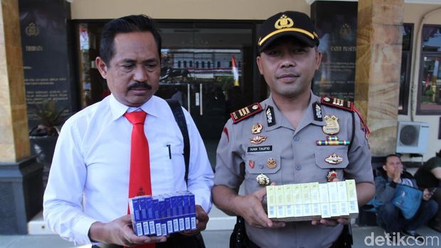 Jebol Atap, Abdul Curi Ribuan Bungkus Rokok di Minimarket Ciwidey
