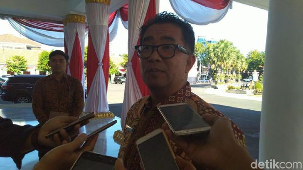 Kemendagri mengapresiasi Gubernur Jatim Khofifah Indar Parawansa terkait penyelesaian masalah Mahasiswa Papua di Jatim. Apresiasi disampaikan Plt Dirjen Otonomi Daerah (Otda) Kemendagri, Akmal Malik.