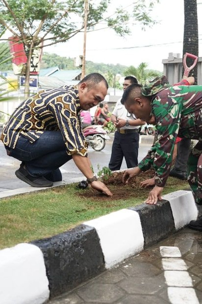 Pasca Kerusuhan, BNI Bersama Warga Pulihkan Manokwari