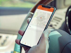 Bohongi Google Maps, Pria Ini Bikin Jalanan Sepi Terlihat Macet di Aplikasi