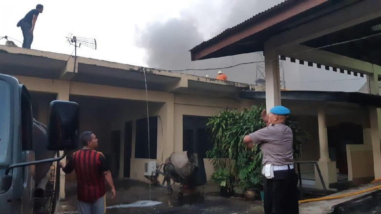 Ruang Bawah Tanah Polda Metro Jaya yang Terbakar Tengah Direnovasi Ruang Bawah Tanah Polda Metro Jaya yang Terbakar Tengah Direnovasi