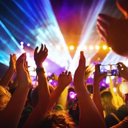 Promotor Ngeluh Izin Konser, Ujung-ujungnya Duit