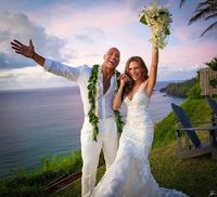 Lauren Hashian resmi dinikahi oleh Dwayne Johnson.