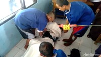 Para tersangka dijerat pasal berlapis, yakni Pasal 80 ayat 3 UU Perlindungan Anak dengan ancaman kurungan 15 tahun dan Pasal 339 KUHP dengan ancaman 20 tahun penjara.