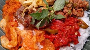 Ayo, Sarapan Nasi Langgi, Nasi Campur Paling Enak di Jawa!